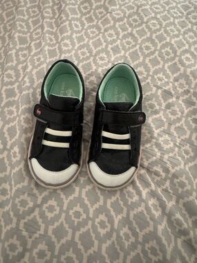 See Kai Run Black & White Sneakers with Mint Interior